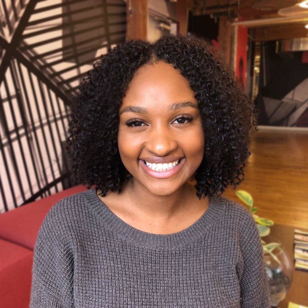 Meet your Posher, Janaya